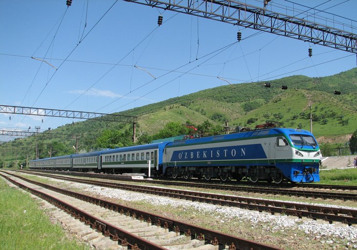 К 2019 году в Узбекистане будет электрифицирована половина железных дорог