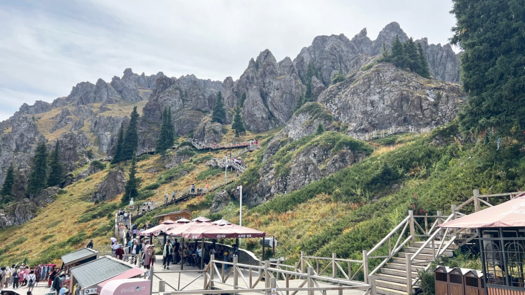 Опередившие прогнозы. Как власти Поднебесной помогают развиваться СУАР 