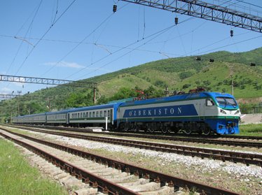 Узбекские железные дороги за первые полгода перевезли 10,7 млн. пассажиров 