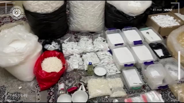 В Ташкенте из подпольной нарколаборатории изъяли больше 50 килограммов сильнодействующих препаратов. Видео В Ташкенте из подпольной нарколаборатории изъяли больше 50 килограммов сильнодействующих препаратов. Видео