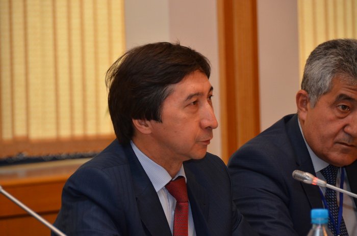 Эксперт: рыночный курс будет вводиться в Узбекистане постепенно