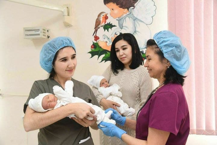 В первый день нового года в стране родилось свыше 1,3 тысячи малышей 
