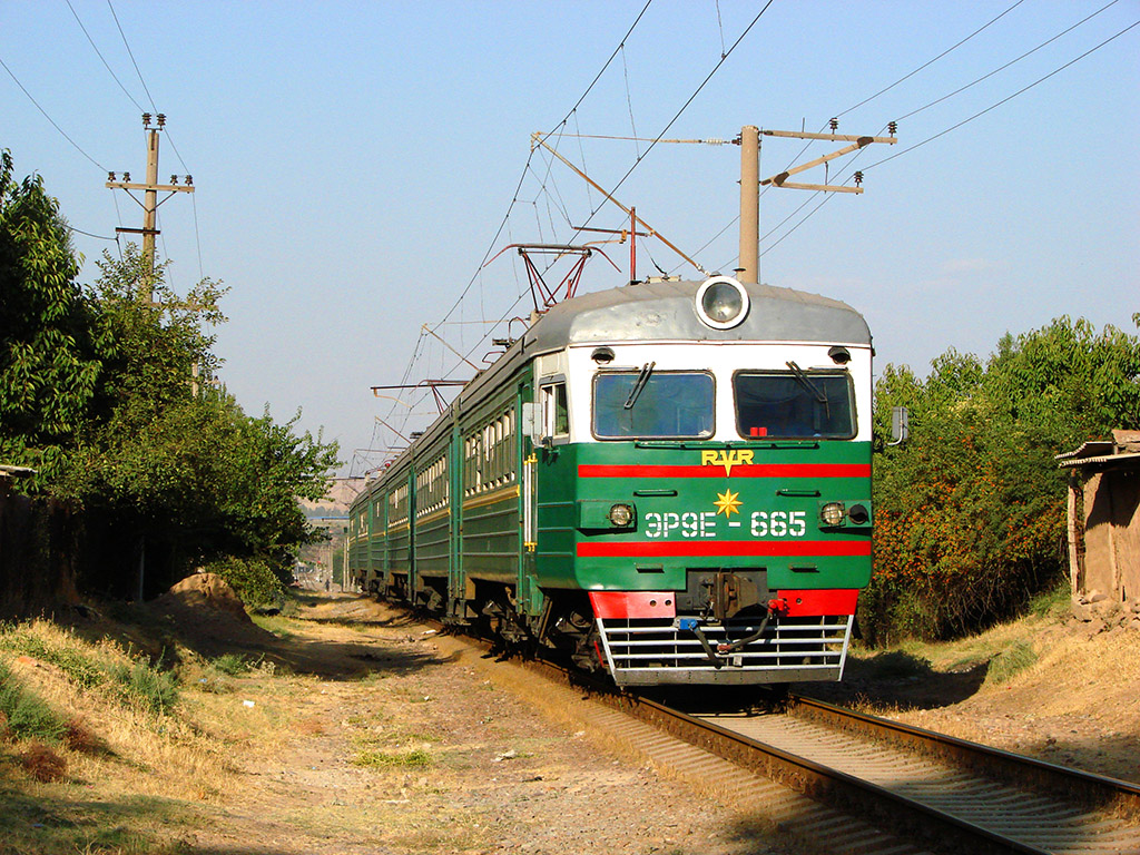 В Узбекистане число пригородных маршрутов на железной дороге возрастет до 55 