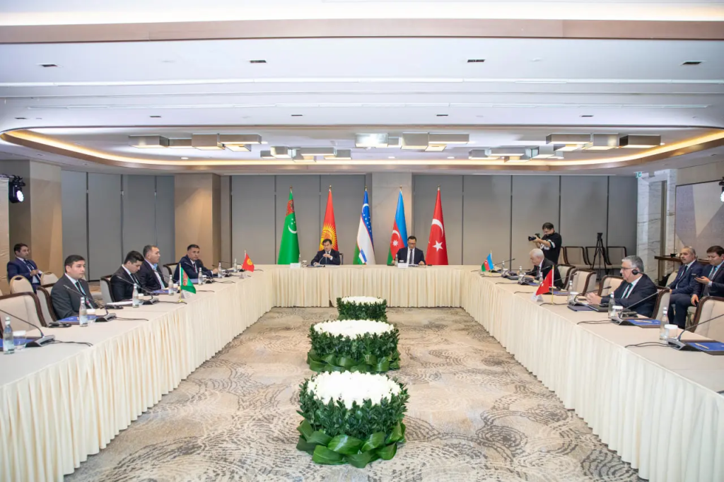 Страны CASCA+ готовят новый план для спасения Среднего коридора