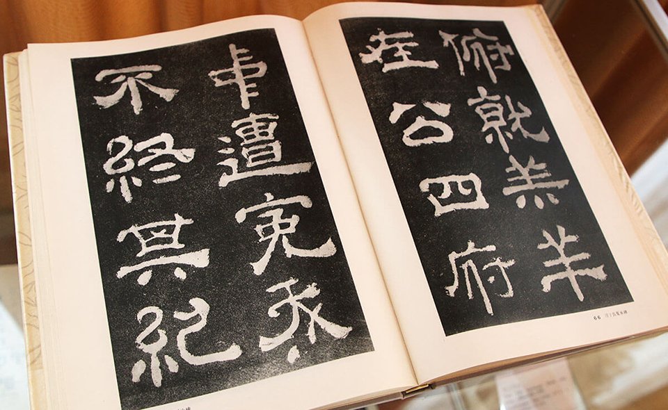 Хорошие книги. ТОП-10 известных современных писателей Китая
