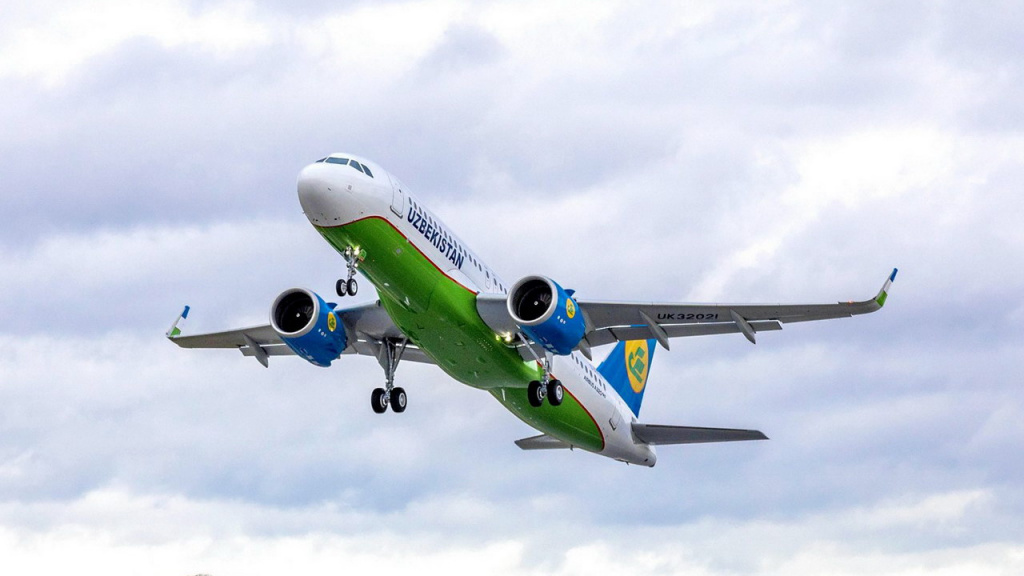 Uzbekistan Airways продлила период действия 50-процентной скидки на билеты для студентов до 18 января