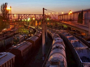 Узбекистан и Таджикистан планируют договориться о снижении тарифов на железнодорожные грузоперевозки 