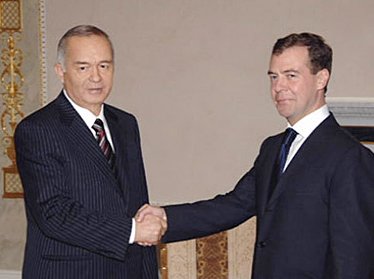 Президент России Дмитрий Медведев прибыл 13 июня в Узбекистан с рабочим визитом.