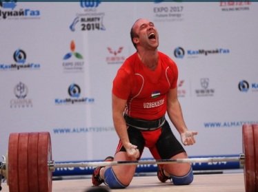 Тяжелоатлет Руслан Нурудинов не смог завоевать золото на ЧМ-2014