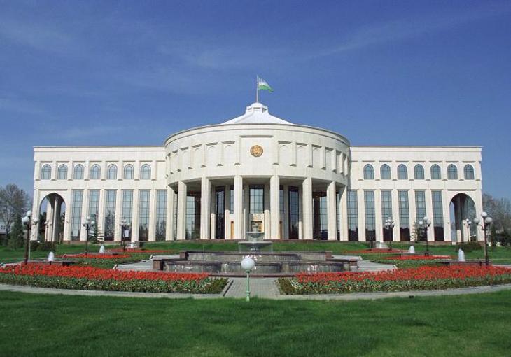 Президент Узбекистана наградил 14 граждан, перешагнувших 100-летний возраст