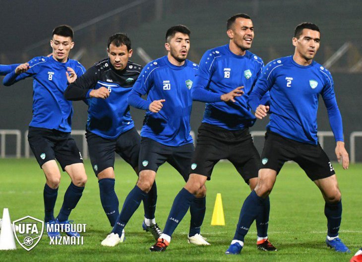 Узбекские футболисты получат денежную премию за каждую победу на Кубке Азии 
