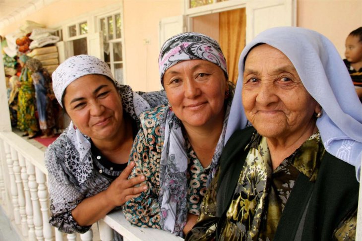 В Узбекистане создан «Совет свекровей»: он поможет молодым семьям стать крепче  
