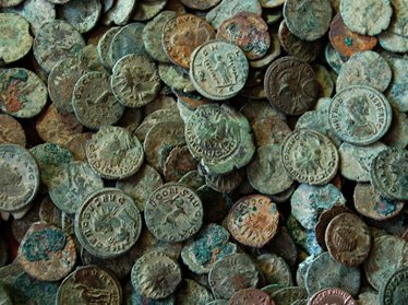 В Самаркандской области найден уникальный клад индийских монет