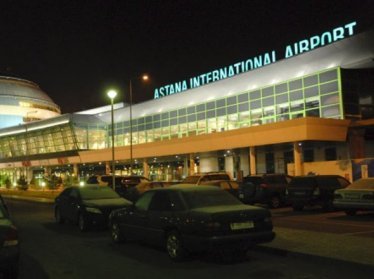 Гражданин Узбекистана снят с рейса в аэропорту Астаны за пьяный дебош