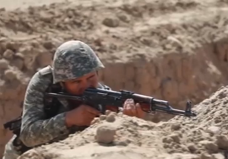Пограничники Узбекистана и Таджикистана отразили условное вооруженное вторжение боевиков (видео)