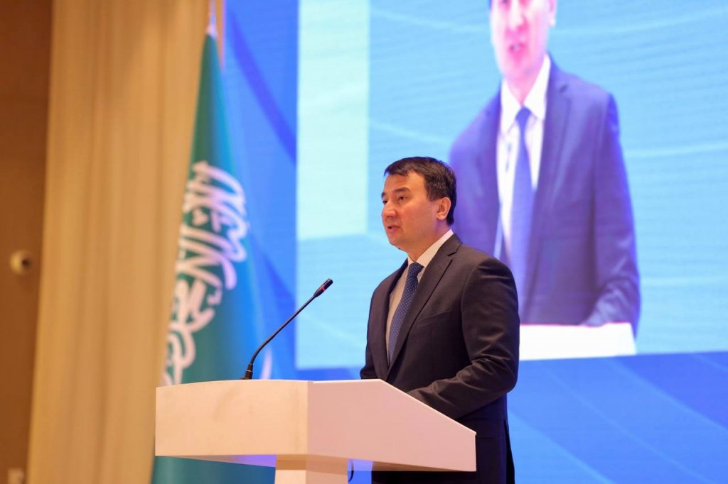 Ходжаев заявил о планах по ликвидации монополии более чем в 25 видах деятельности в Узбекистане 