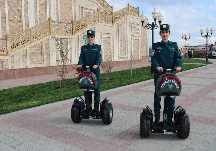 На улицах Ташкента появилась туристическая полиция