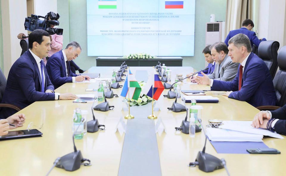 Узбекистан и Россия запустят агропоезда уже в ноябре. Это позволит снизить цены на продовольствие 