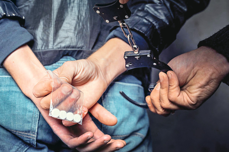 В первой половине года 46 студентов оказались замешаны в сбыте наркотиков