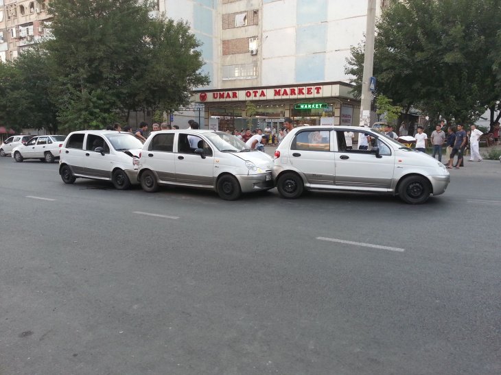 В Ташкенте произошло курьезное ДТП 