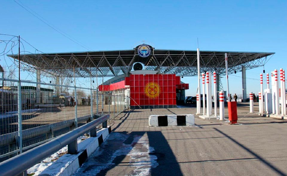 Два пункта пропуска на узбекско–кыргызской границе закроют на три дня 