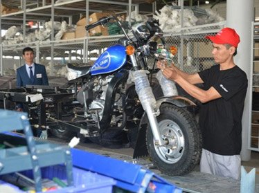 В Ташкенте начали выпускать грузовые мотоциклы 
