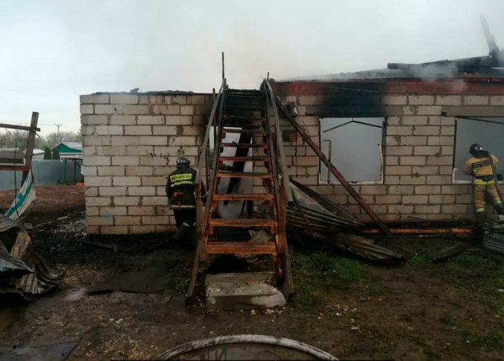 Под Москвой сгорела ночлежка для мигрантов. Погибли шестеро узбекистанцев 