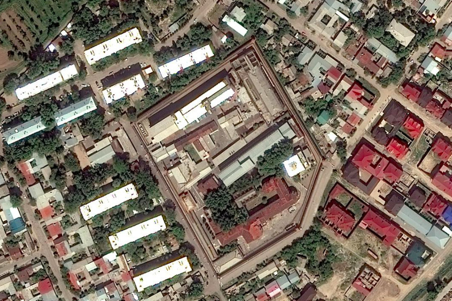 Бюрократическая путаница. Хокимият Ташкента объяснил, почему на месте "Таштюрьмы" вместо парка построили офисы