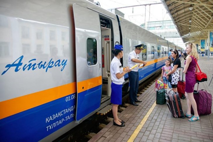 Узбекистан и Казахстан введут скидки на железнодорожные билеты