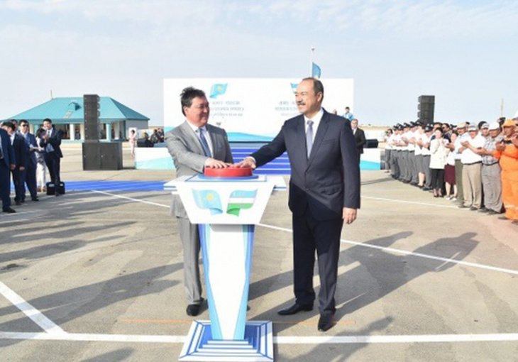 Узбекистан и Казахстан открыли новый транспортный коридор. Он обеспечит узбекские товары коротким маршрутом в РФ и на Кавказ  