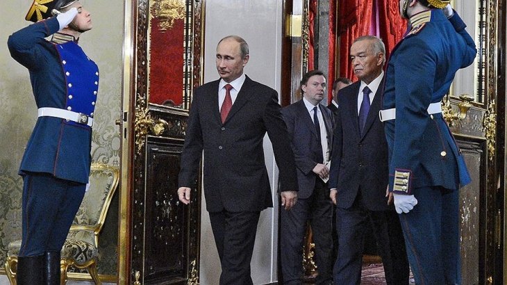 Путин поздравил Каримова с десятилетием союзнических отношений