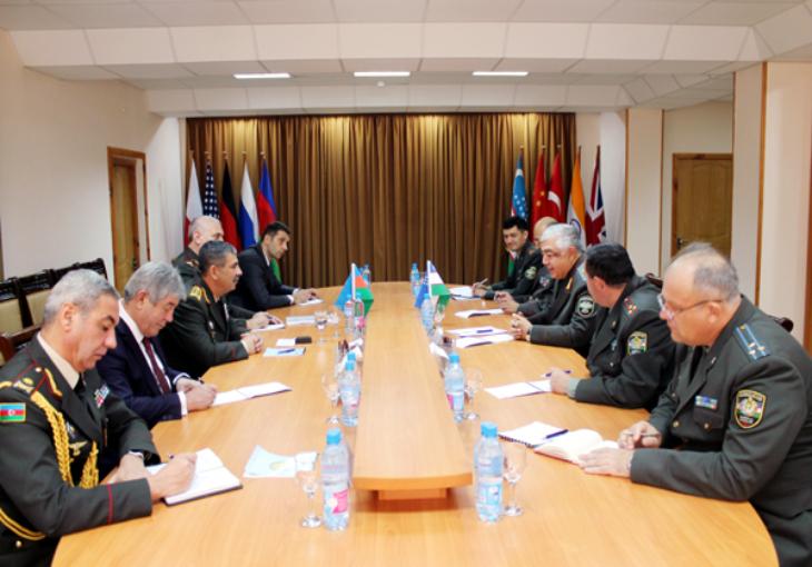 Министры обороны Узбекистана и Азербайджана обсудили перспективы военного сотрудничества