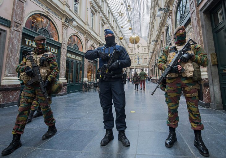 Взрыв на вокзале Брюсселя: террорист убит