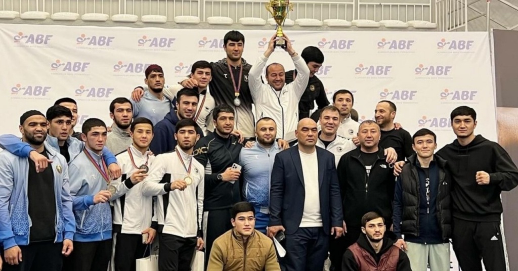 Узбекские боксеры заняли первое место в общекомандном зачете международного турнира в Баку