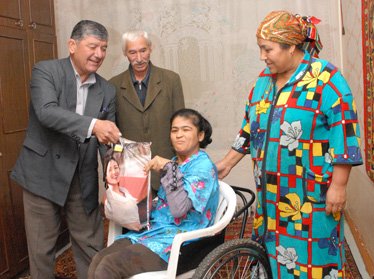 В Узбекистане соцработникам и педагогам предоставлены новые льготы 