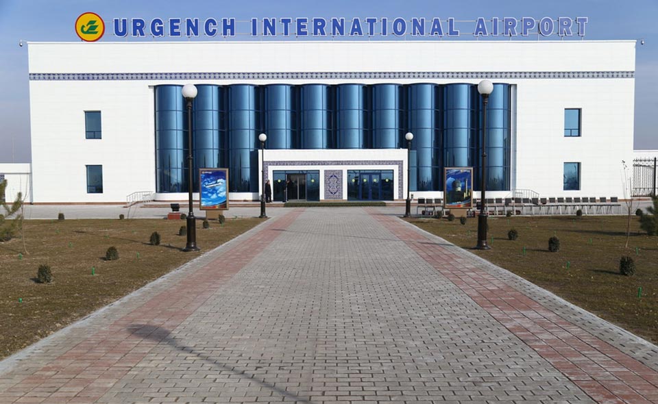 Самолёт авиакомпании S7 совершил экстренную посадку в аэропорту Ургенча 