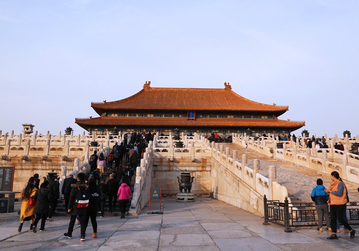 Архитектура на грани реальности: лучшие китайские дворцы. Карточки