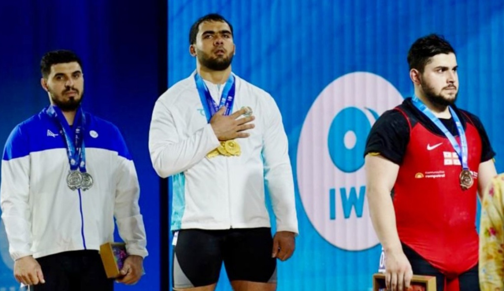 Сборная Узбекистана по тяжелой атлетике  завоевала три золота и одну бронзу на Кубке мира 