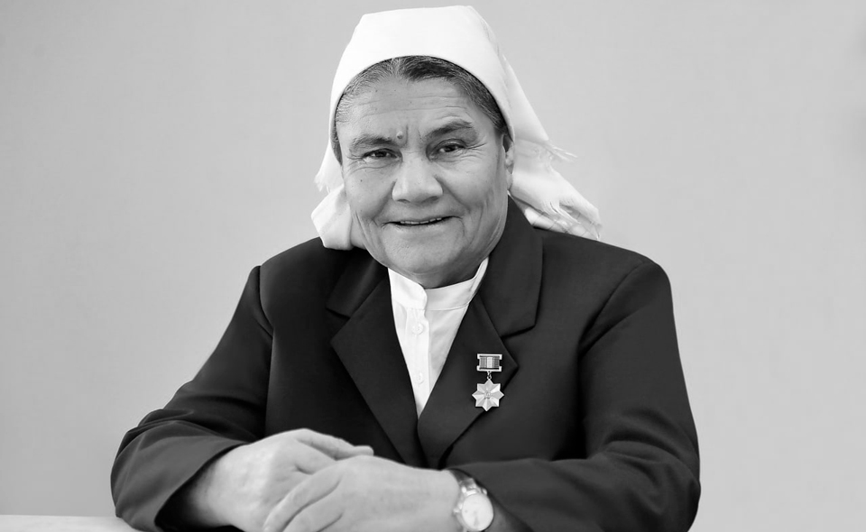 Мирзиёев выразил соболезнования в связи со смертью Героя Узбекистана Лолы Муродовой