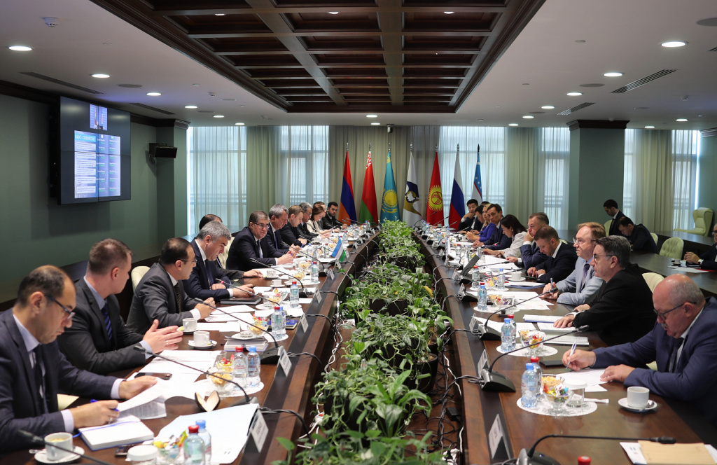 Евразийский экономический союз планирует провести бизнес-форум "ЕАЭС-Узбекистан"    