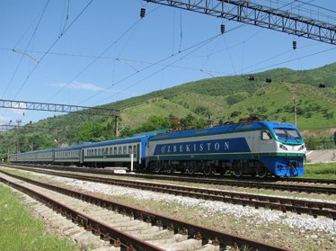 Кризис не повлиял на железнодорожные перевозки пассажиров между Узбекистаном и Россией 