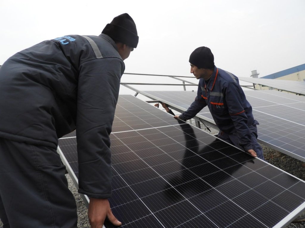 Компании из ОАЭ, Франции и Китая выиграли тендеры на строительство трех солнечных фотоэлектрических станций в Узбекистане