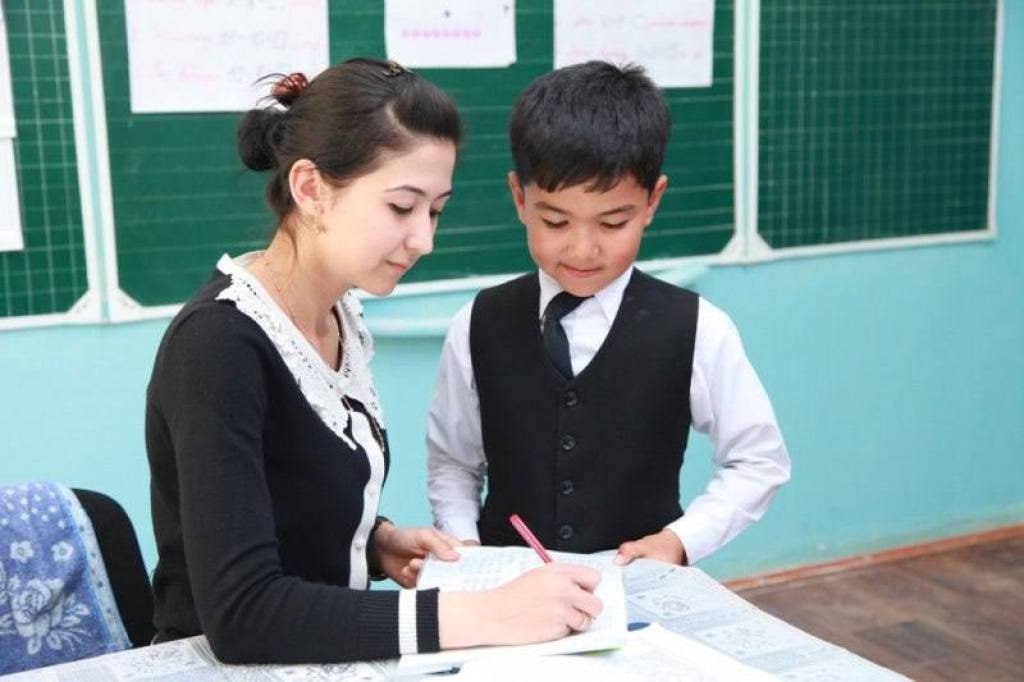 Учителям и другим сотрудникам школы к 1 октября выпишут премии