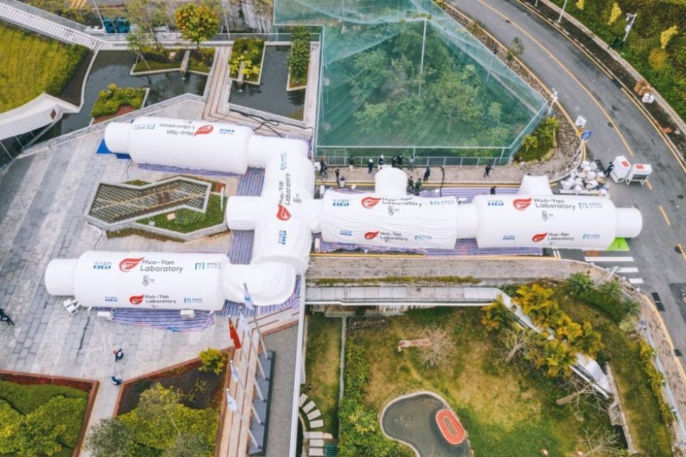 Китай предоставил Узбекистану мобильную лабораторию для выявления инфекционных заболеваний