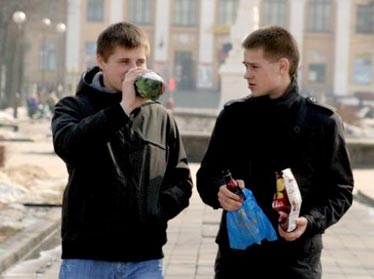В Узбекистане наконец займутся штрафами за употребление алкоголя в общественных местах