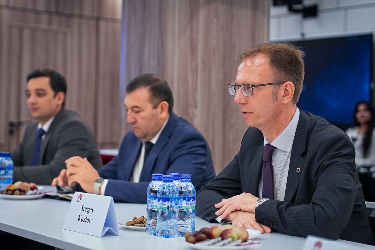huawei-sqb-memorandum-suniy-intellekt-4.jpg