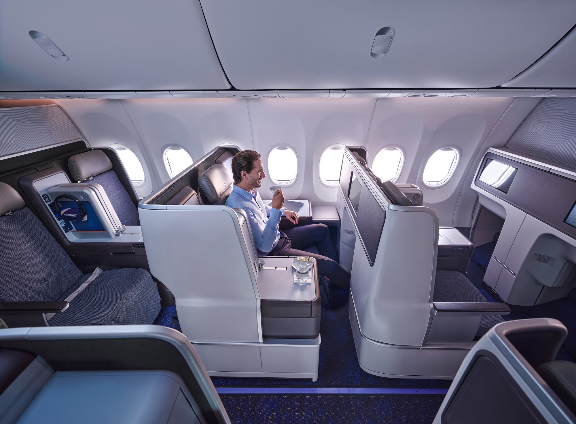flydubai Business Class (male).jpg