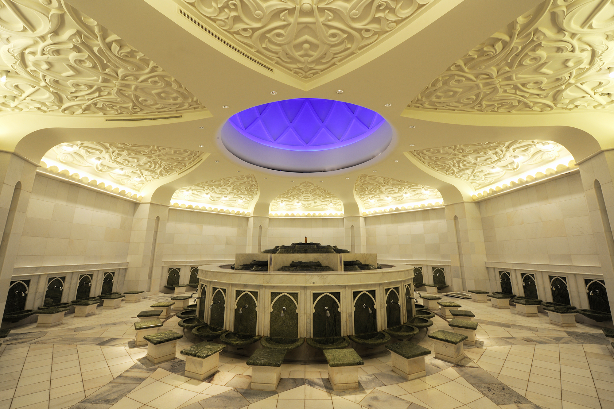 Sheikh Zayed Grand Mosque - Interior -4.jpg